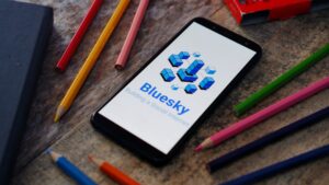 Dorsey-Backed Decentralized Twitter Rival Bluesky Launches in Beta