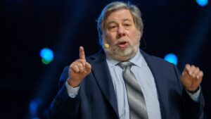 Musk, Wozniak Want OpenAl to Pause ChatGPT Upgrades