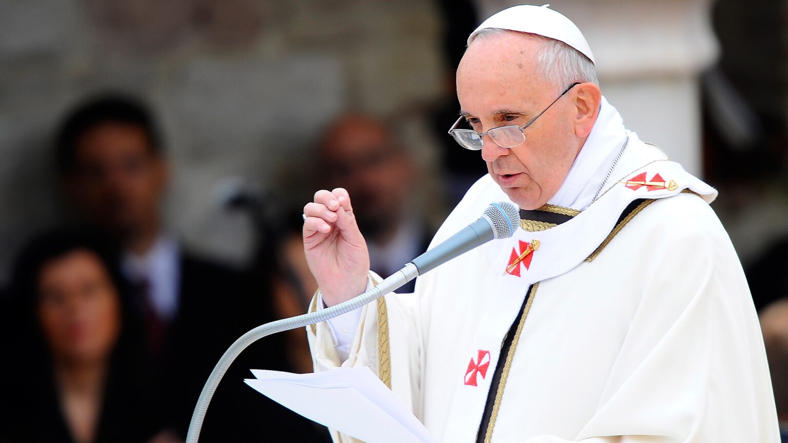 Pope Warns of AI Dangers, Renewing Calls for Regulation