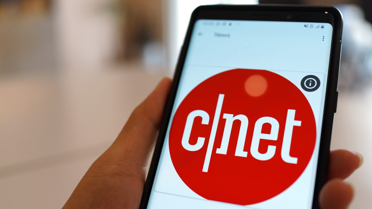 How AI-Generated Content Led to a Reliability Rating Downgrade for CNET 